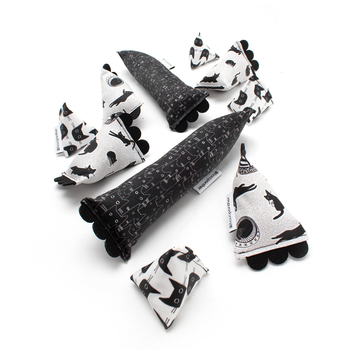 LeezaWorks + Hauspanther Les Chats Noirs Cat Toys
