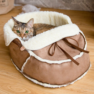 Moccasin Cat Bed from Napping JoJo
